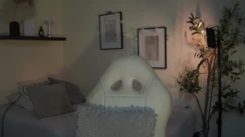 Snapshot of isa_____ chatting on July 2026 12:25:02 AM isa_____ online show from July 2026 12:25:02 AM