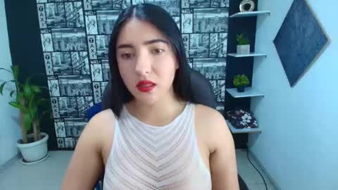 Isa and Natasha online show from October 2025 01:00:02 PM