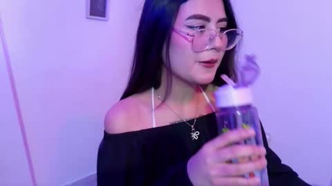 Snapshot of isa_bunny18 chatting on February 2026 06:52:02 PM isabela online show from February 2026 06:52:02 PM