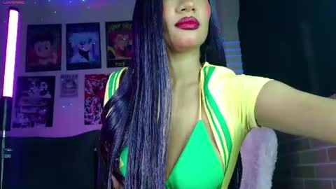 Snapshot of isa_hotwife chatting on June 2026 04:07:02 PM isa_hotwife online show from June 2026 04:07:02 PM