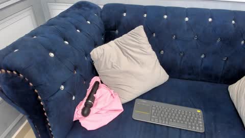 Snapshot of isa_little4u chatting on December 2024 02:16:01 PM online show from December 2024 02:16:01 PM