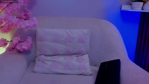    online show from November 2025 04:12:02 AM