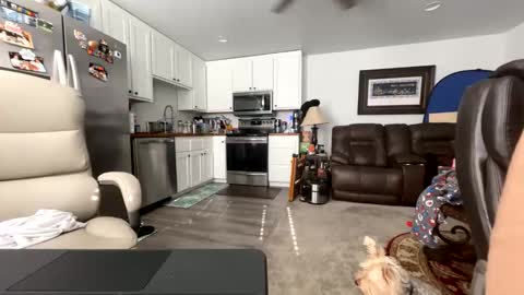 isaac_akamu online show from January 2026 05:27:02 PM