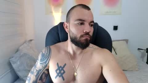 Isaac carter online show from September 2025 11:10:01 AM