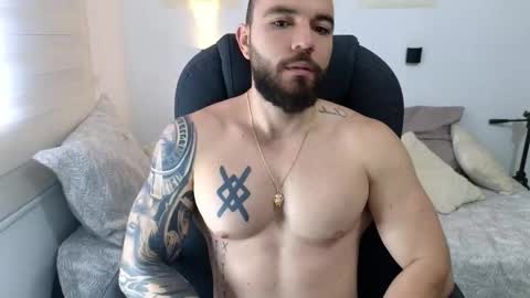 Isaac carter online show from September 2025 11:20:02 AM