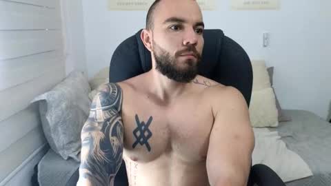 Isaac carter online show from September 2025 11:26:01 AM