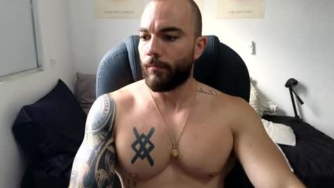 Isaac carter online show from March 2026 09:48:02 PM