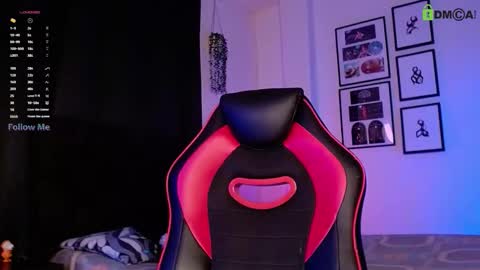 Isaac Saenz. online show from November 2025 12:09:02 AM