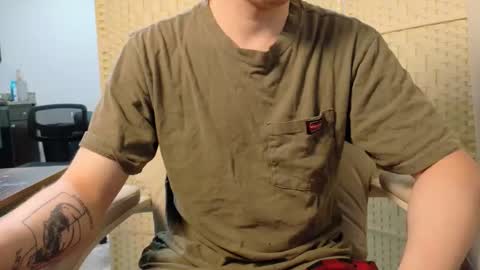 Snapshot of isaac_sheffield chatting on June 2026 03:43:02 AM isaac online show from June 2026 03:43:02 AM