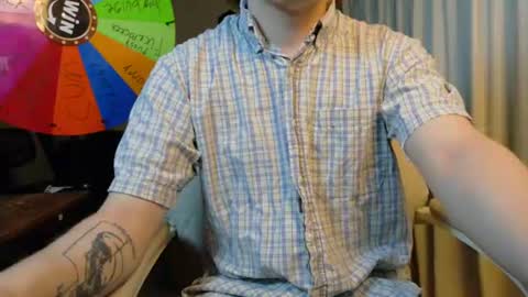 Snapshot of isaac_sheffield chatting on June 2026 09:40:01 AM isaac online show from June 2026 09:40:01 AM