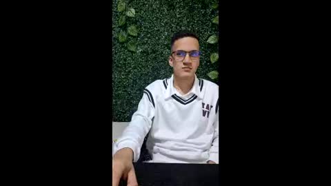 Snapshot of isaac_winter_ chatting on March 2026 05:13:01 AM Isaac online show from March 2026 05:13:01 AM