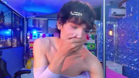 isaacnova online show from June 2026 07:38:01 PM