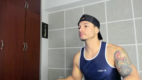 Isaac Surez online show from May 2026 12:54:02 PM
