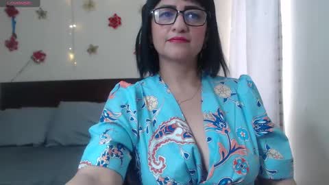 Snapshot of isabeel_sofia01 chatting on March 2025 04:33:02 PM Isabeel Sofia online show from March 2025 04:33:02 PM
