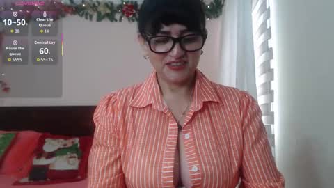 Snapshot of isabeel_sofia01 chatting on October 2025 01:56:02 PM Isabeel Sofia online show from October 2025 01:56:02 PM