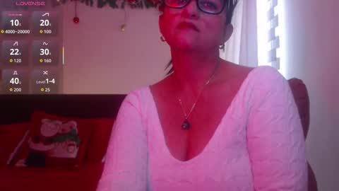 Snapshot of isabeel_sofia01 chatting on October 2025 12:11:01 PM Isabeel Sofia online show from October 2025 12:11:01 PM