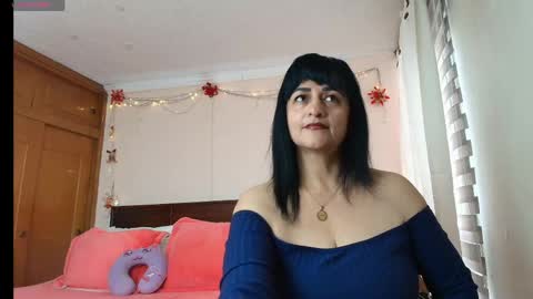Snapshot of isabeel_sofia01 chatting on May 2026 02:12:01 PM Isabeel Sofia online show from May 2026 02:12:01 PM