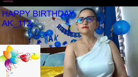 Snapshot of isabeel_sofia01 chatting on May 2026 07:18:02 PM Isabeel Sofia online show from May 2026 07:18:02 PM