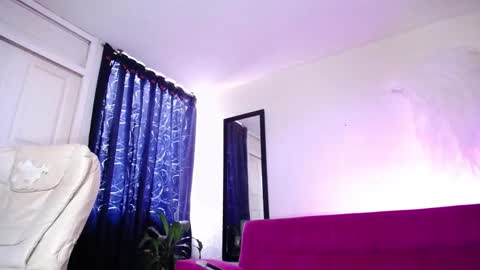 isabel online show from February 2026 06:01:02 PM