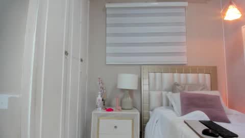 isabela__x online show from March 2026 11:36:01 AM