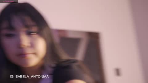 Snapshot of isabela_antonia_ chatting on April 2026 08:11:01 PM online show from April 2026 08:11:01 PM
