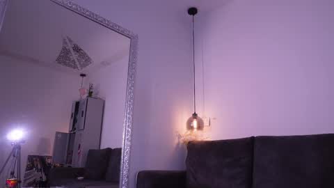 Isabela online show from May 2026 11:49:01 AM