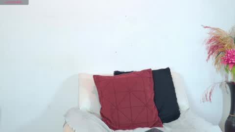 Isabella online show from April 2026 03:59:01 AM