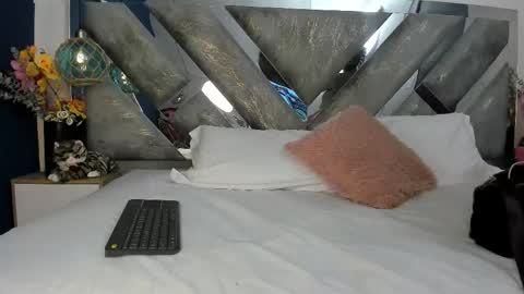 Mommy Isa online show from February 2026 03:23:02 AM