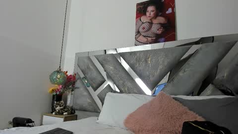 Mommy Isa online show from February 2026 03:33:01 AM