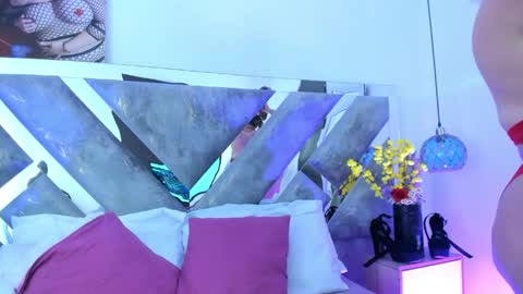 Snapshot of isabela_parkerr chatting on May 2026 12:43:02 PM Mommy Isa online show from May 2026 12:43:02 PM