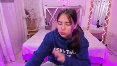 ISABELA  online show from January 2026 11:37:02 AM