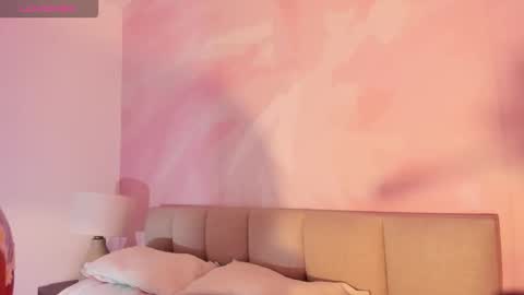 isabelastefano online show from November 2025 03:16:01 AM