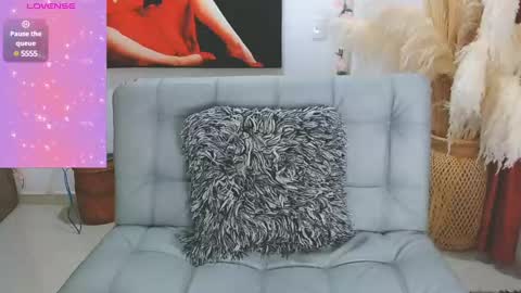 Isabel online show from March 2025 08:03:02 PM