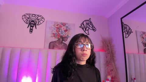 isabella_crofts online show from November 2025 03:06:01 AM