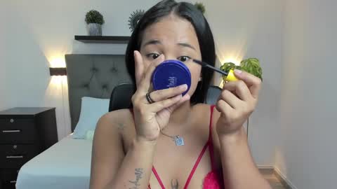 Isabel florez online show from February 2025 12:05:02 PM