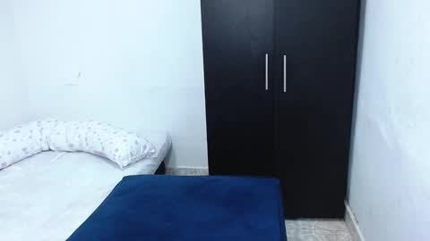 Snapshot of isabella_hots chatting on January 2026 11:40:01 PM estefania online show from January 2026 11:40:01 PM