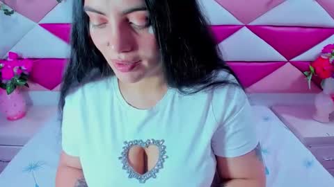 Snapshot of isabella_mora_ chatting on May 2026 03:14:01 AM Isabella online show from May 2026 03:14:01 AM