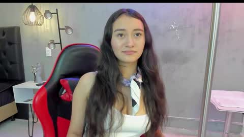 Isabella Nowa online show from January 2026 11:37:02 AM