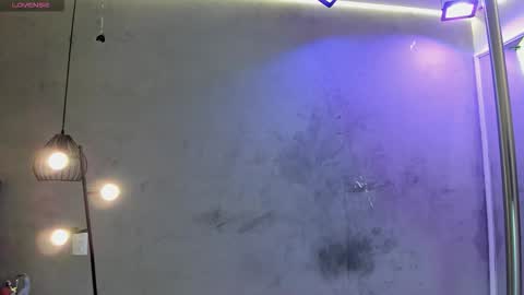 Isabella Nowa online show from March 2026 11:45:02 AM