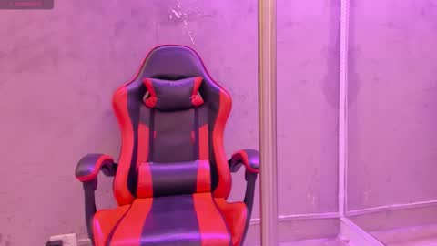 Isabella Nowa online show from March 2026 11:35:01 AM