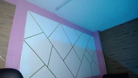 isabella_roseee online show from November 2025 09:25:02 PM