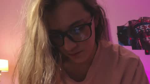 Isabella Rros online show from December 2024 09:43:02 AM