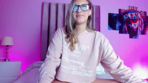 Isabella Rros online show from February 2025 07:09:02 AM