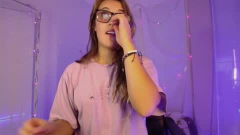 Isabella Rros online show from October 2025 12:52:01 AM