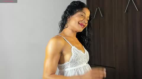 Snapshot of isabella_savina chatting on June 2026 10:01:02 PM Isabella online show from June 2026 10:01:02 PM