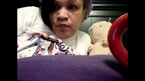 Isabella online show from December 2025 10:35:02 AM