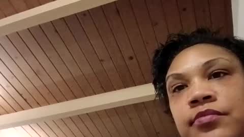 Isabella online show from March 2026 02:28:02 AM