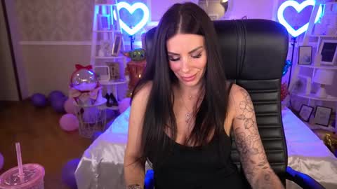 Marina online show from February 2025 04:47:02 PM