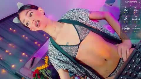isabellagirs online show from March 2026 08:01:02 PM