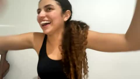 Isabella.. back again  online show from December 2024 01:00:02 AM